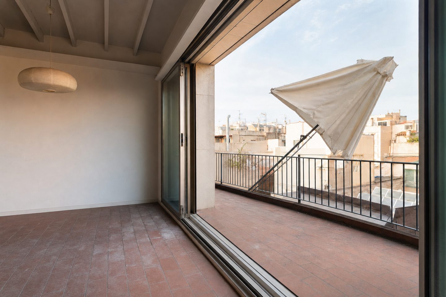 Ático con terraza, Gràcia — Despejado