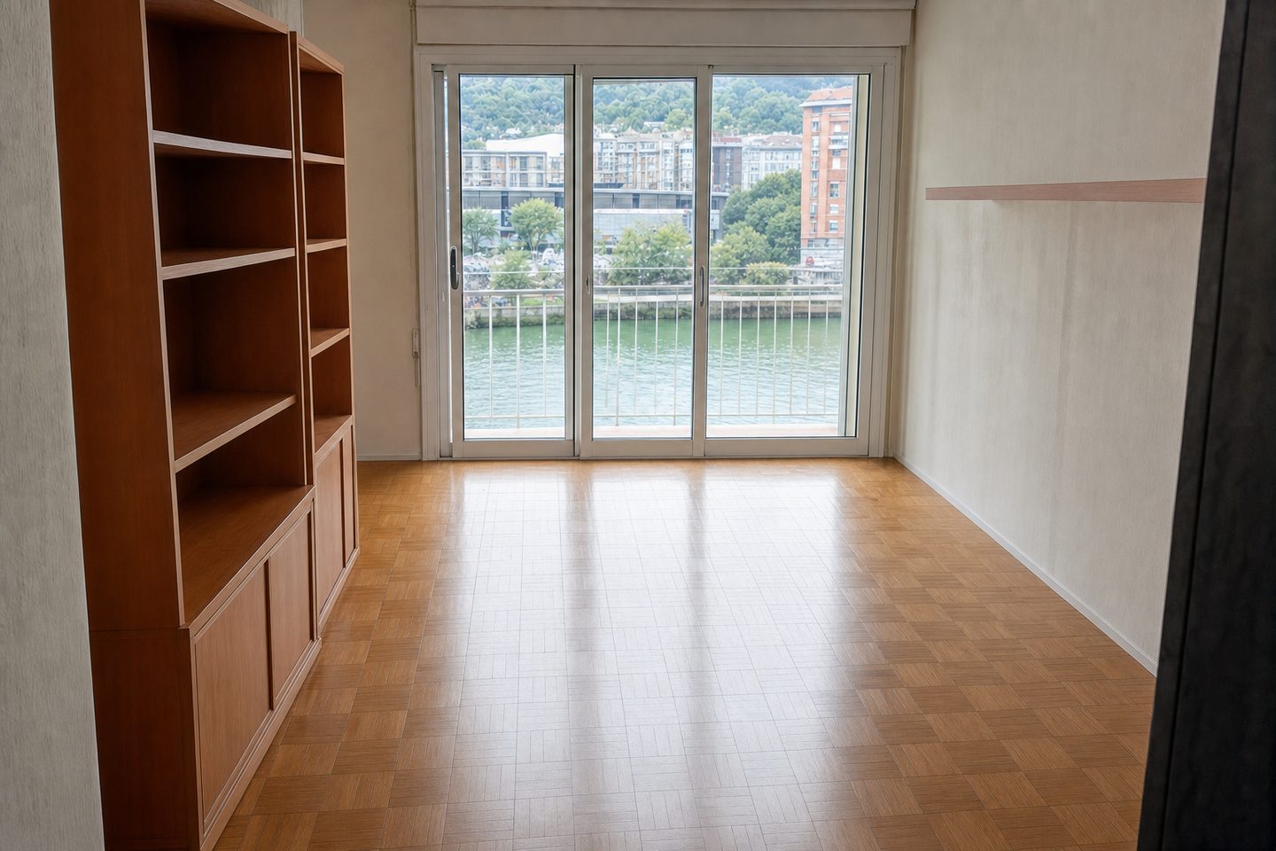 Salón familiar, Deusto — Despejado