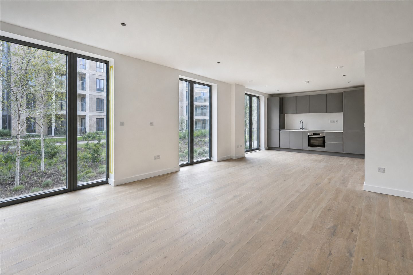 New-build living room, Eddington — Decluttered
