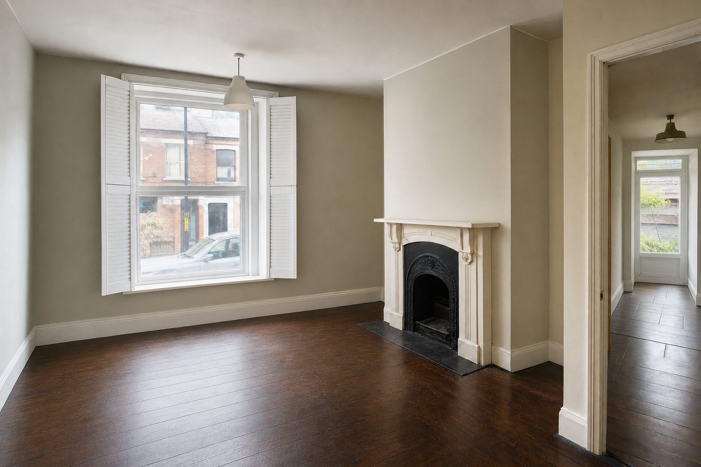 Artisan cottage living room, Stoneybatter — Decluttered