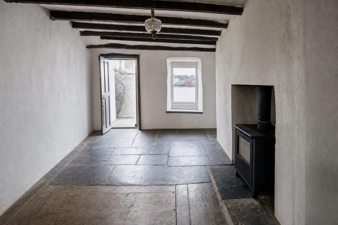 Fisherman's cottage living room, the Claddagh — Decluttered