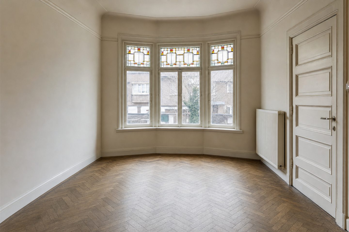 Eetkamer interbellumwoning, Miljoenenkwartier — Opgeruimd