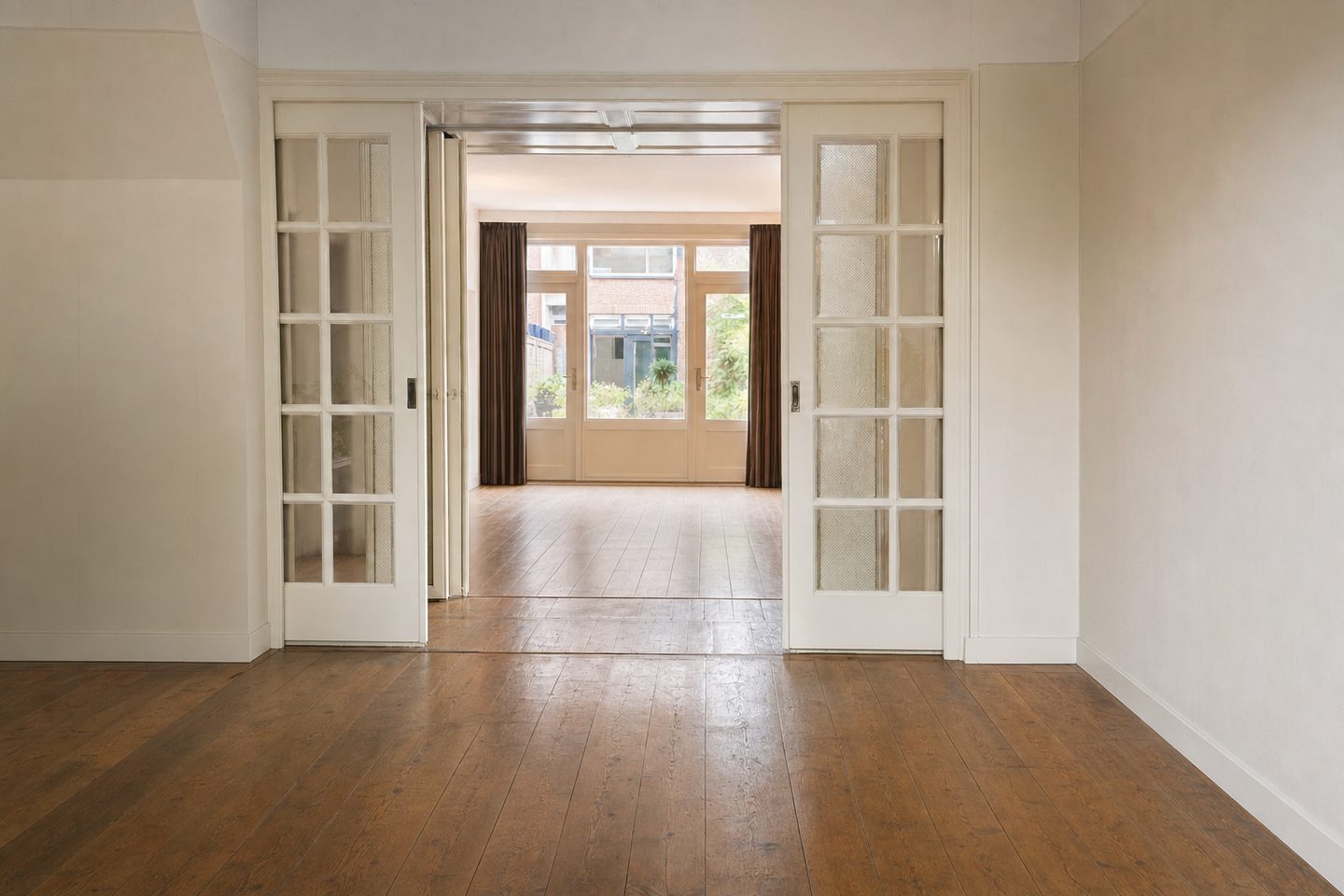 Jaren-30 woonkamer, Helpman — Opgeruimd