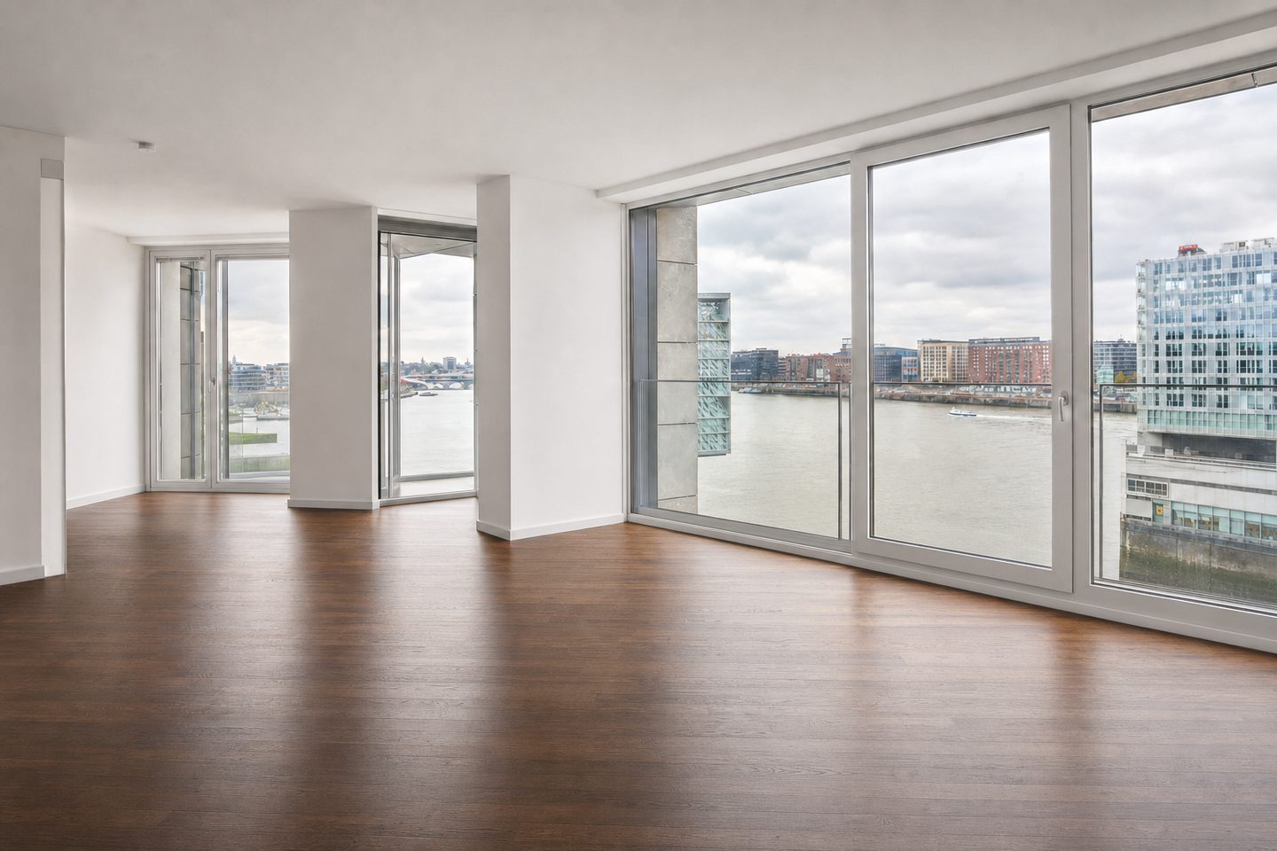Wohnung mit Elbblick, HafenCity — Entrümpelt