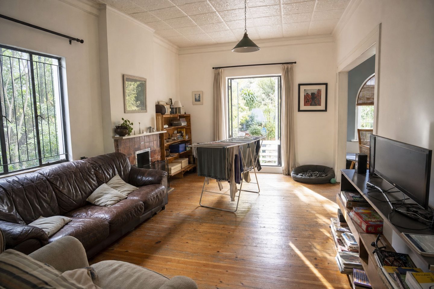 Cottage lounge, Parktown North — Original