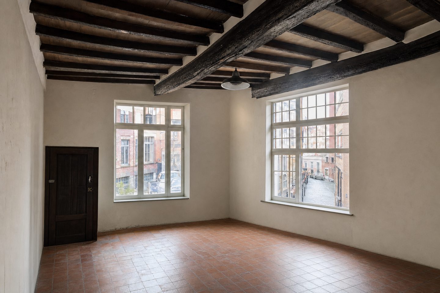 Appartement à poutres, Vieux-Lille — Désencombré