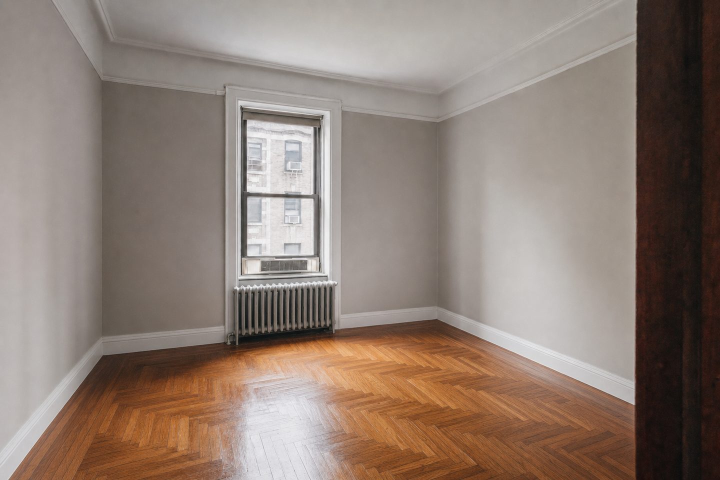 Pre-war one-bedroom, Manhattan — Decluttered