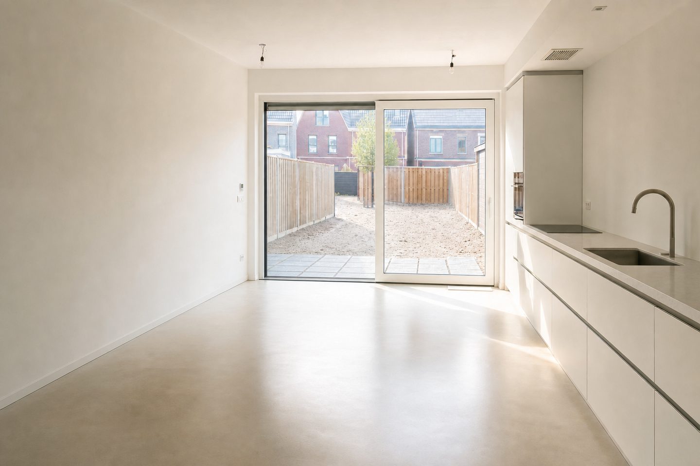 Keuken-eetkamer nieuwbouwwoning, Hof van Holland — Opgeruimd