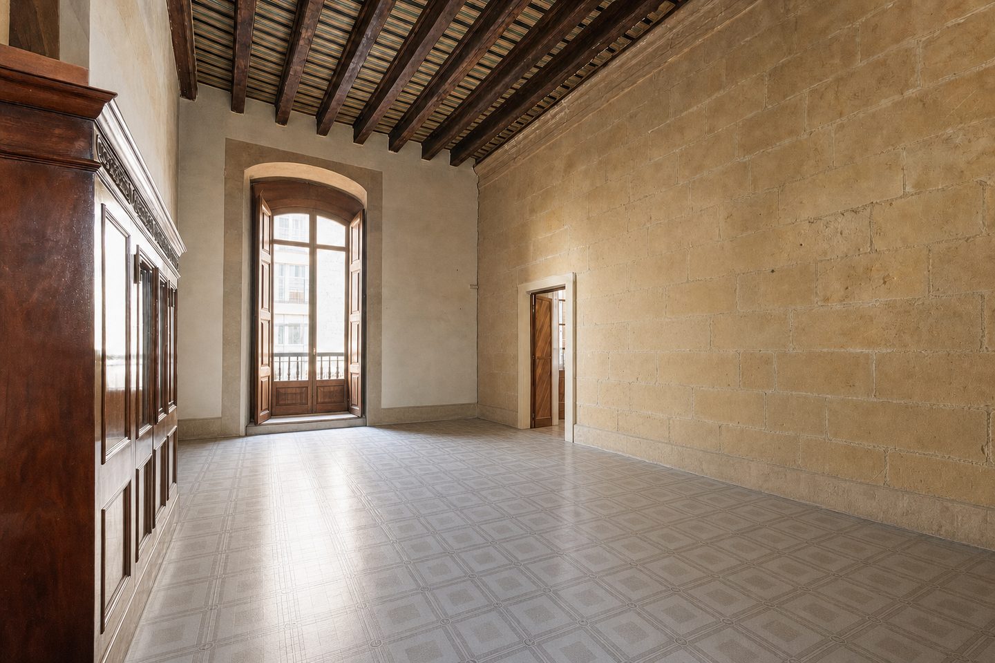 Piso de palacio, La Lonja — Despejado