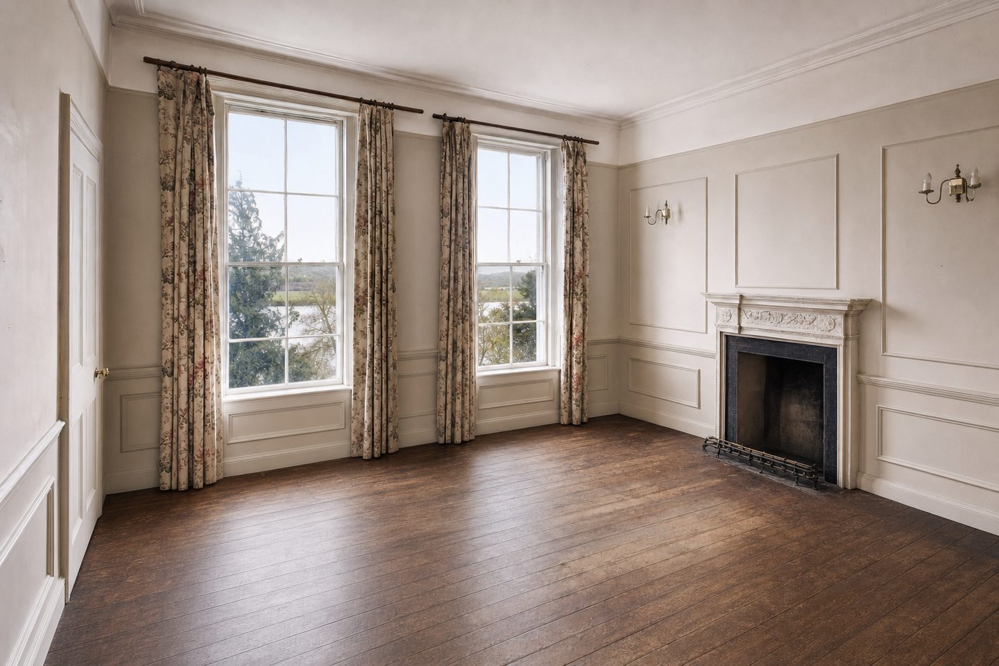 Drawing room of a Georgian townhouse, Richmond Hill — Decluttered