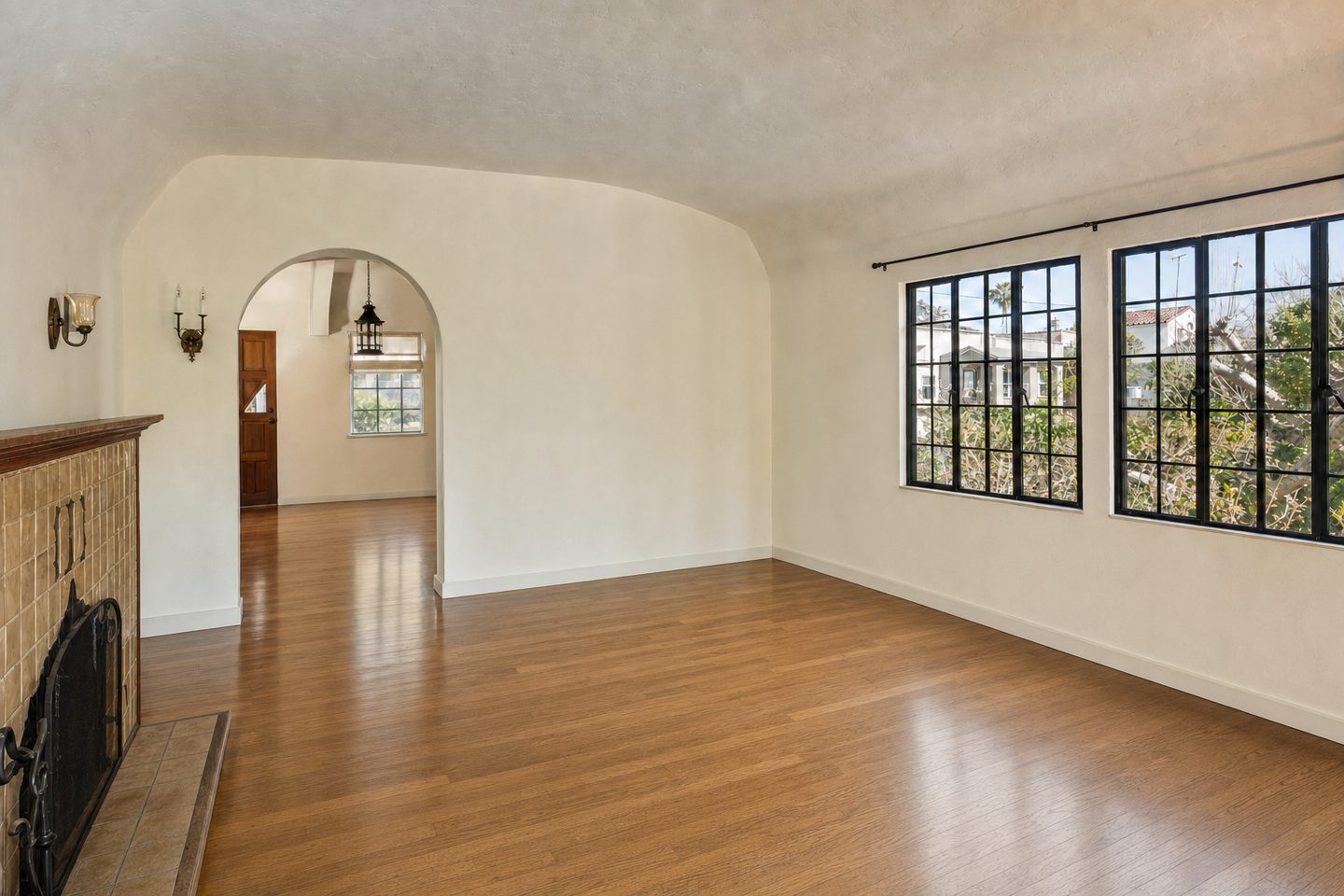 Spanish Revival living room, Kensington — Decluttered