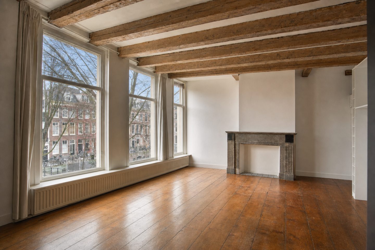 Woonkamer grachtenpand, Oudegracht — Opgeruimd
