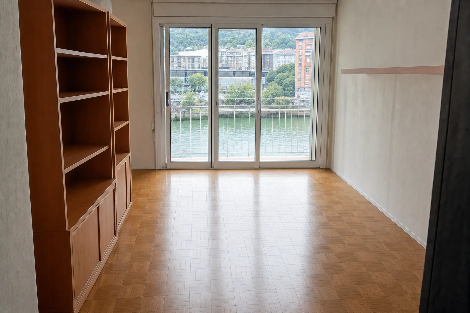 Salón familiar, Deusto — Despejado