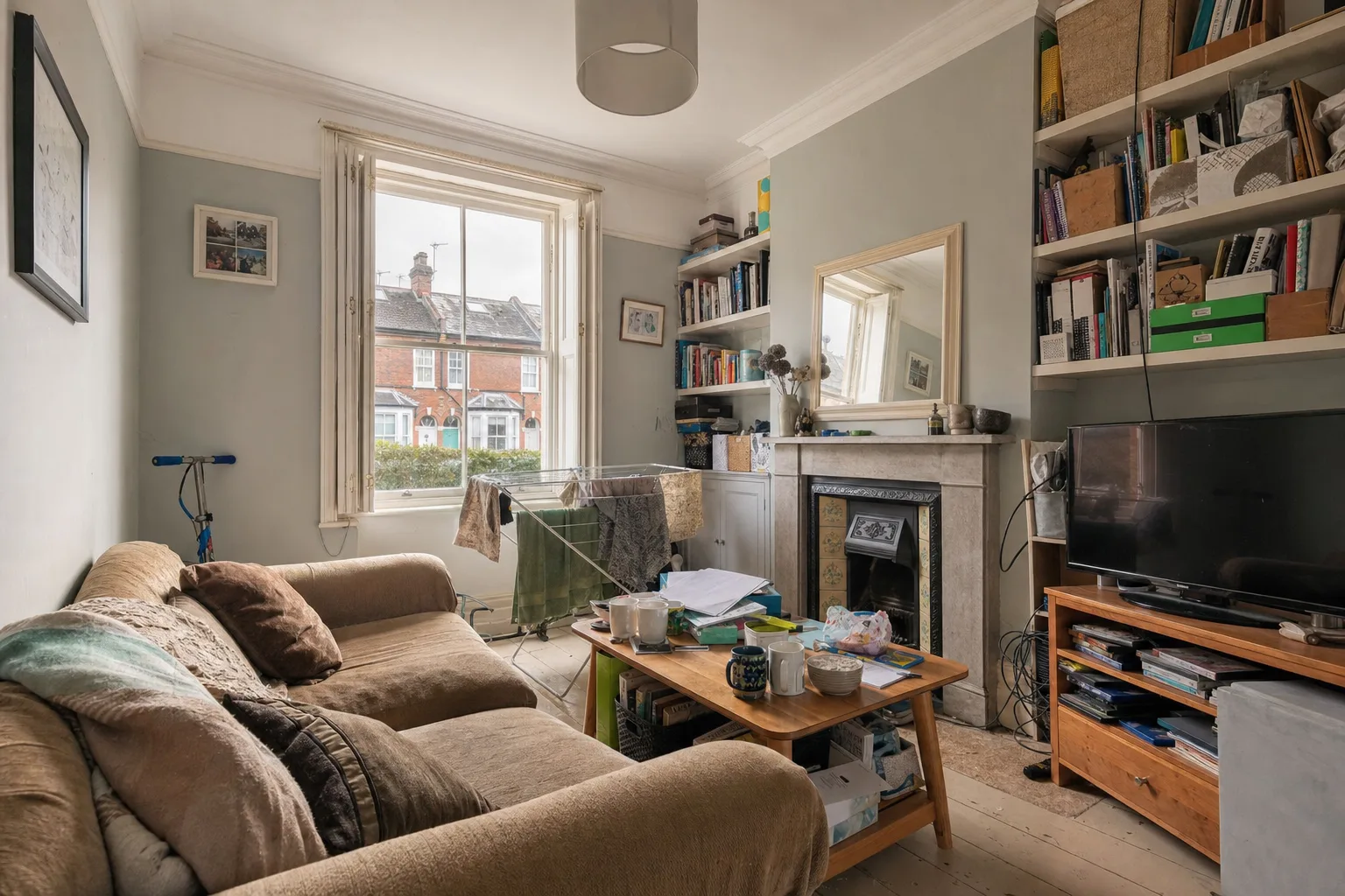 Victorian terrace sitting room, Romsey — Original