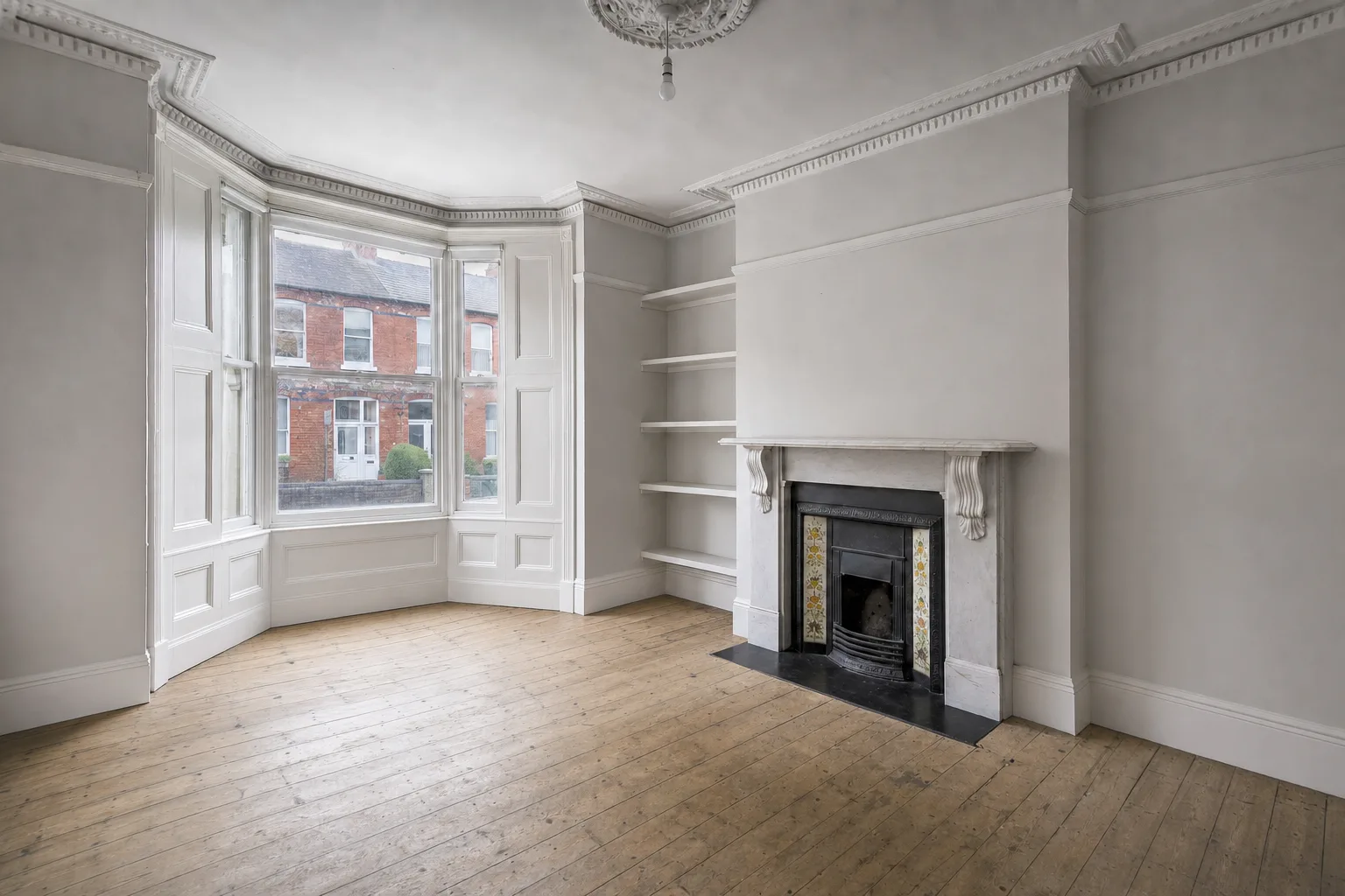 Victorian redbrick reception room, Ranelagh — Decluttered