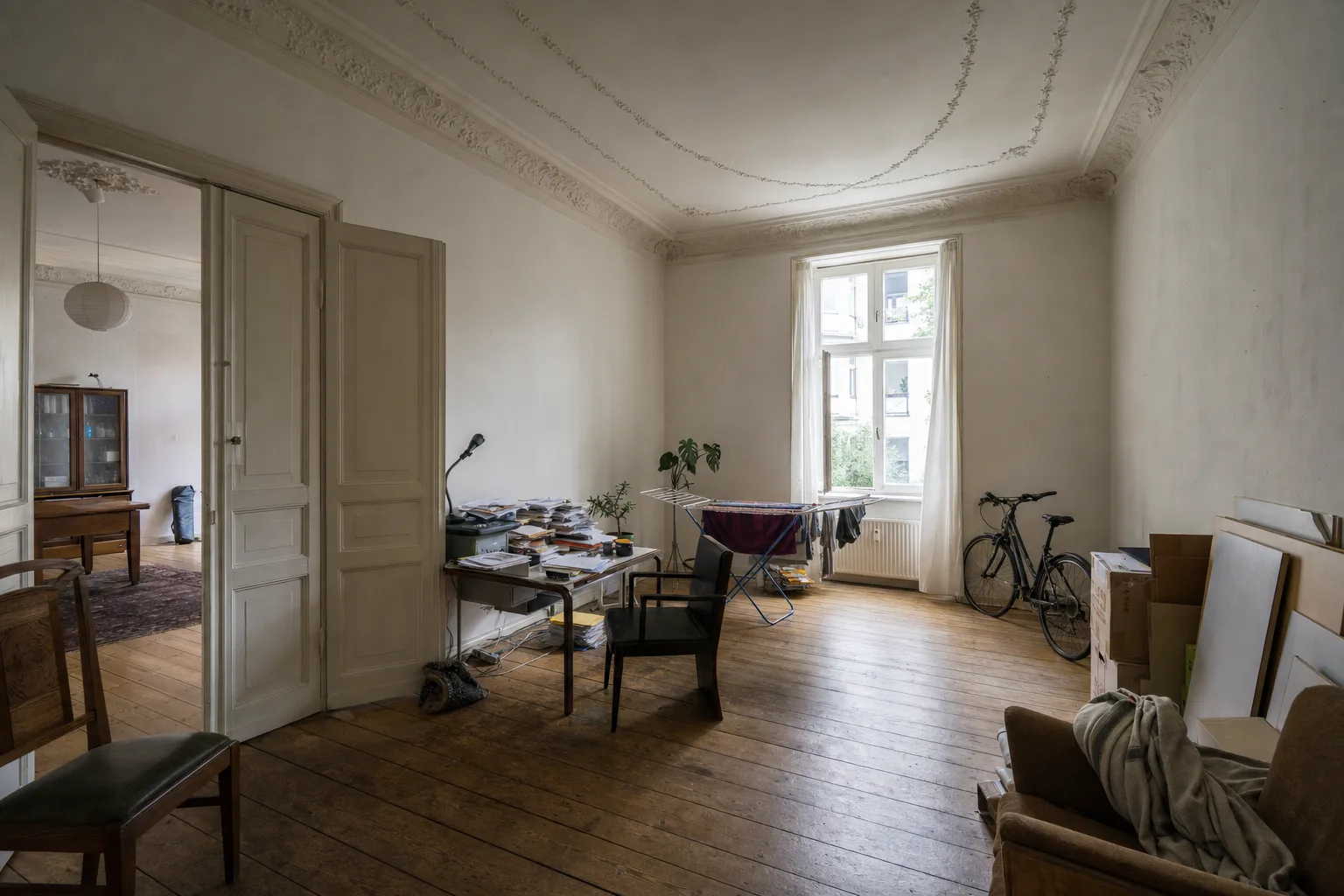 Berliner Zimmer im Gründerzeit-Altbau, Helmholtzkiez — Original