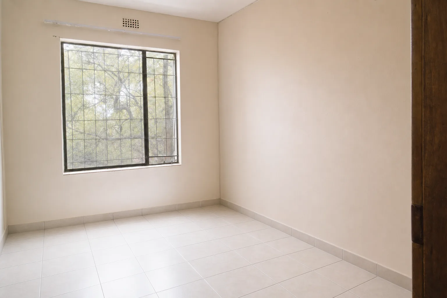 Student flat bedroom, Hatfield — Decluttered