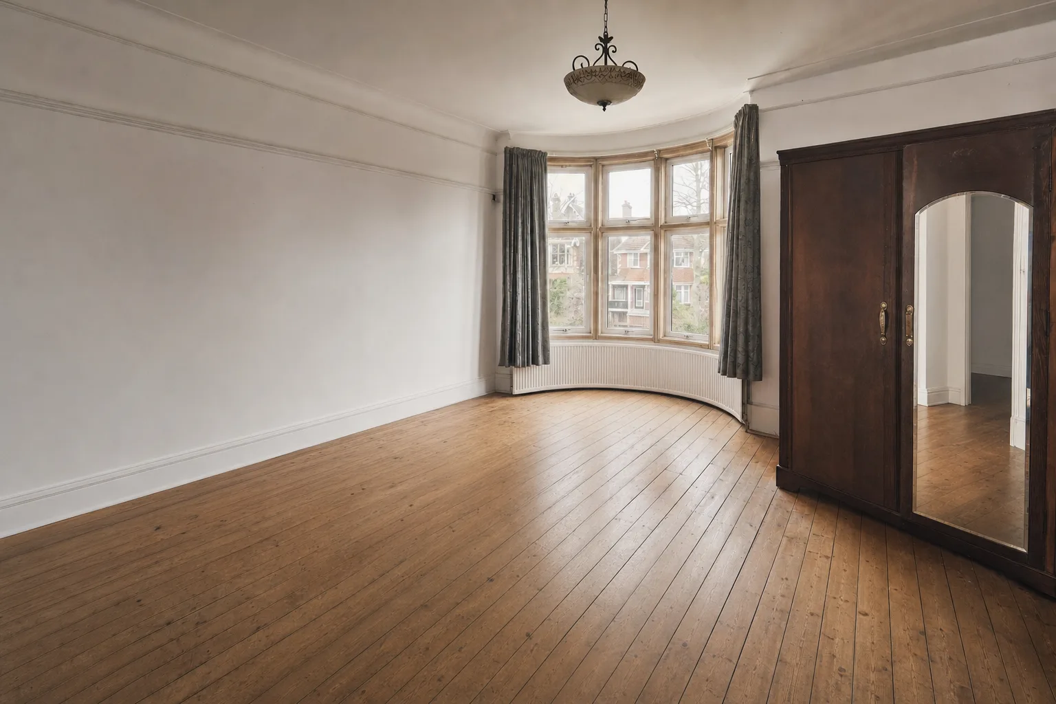 Un dormitorio de los años 30 con mirador — Despejado